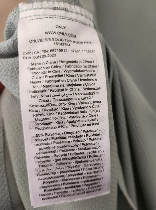 Only - Vic Solid Top - Picture 8 of 9